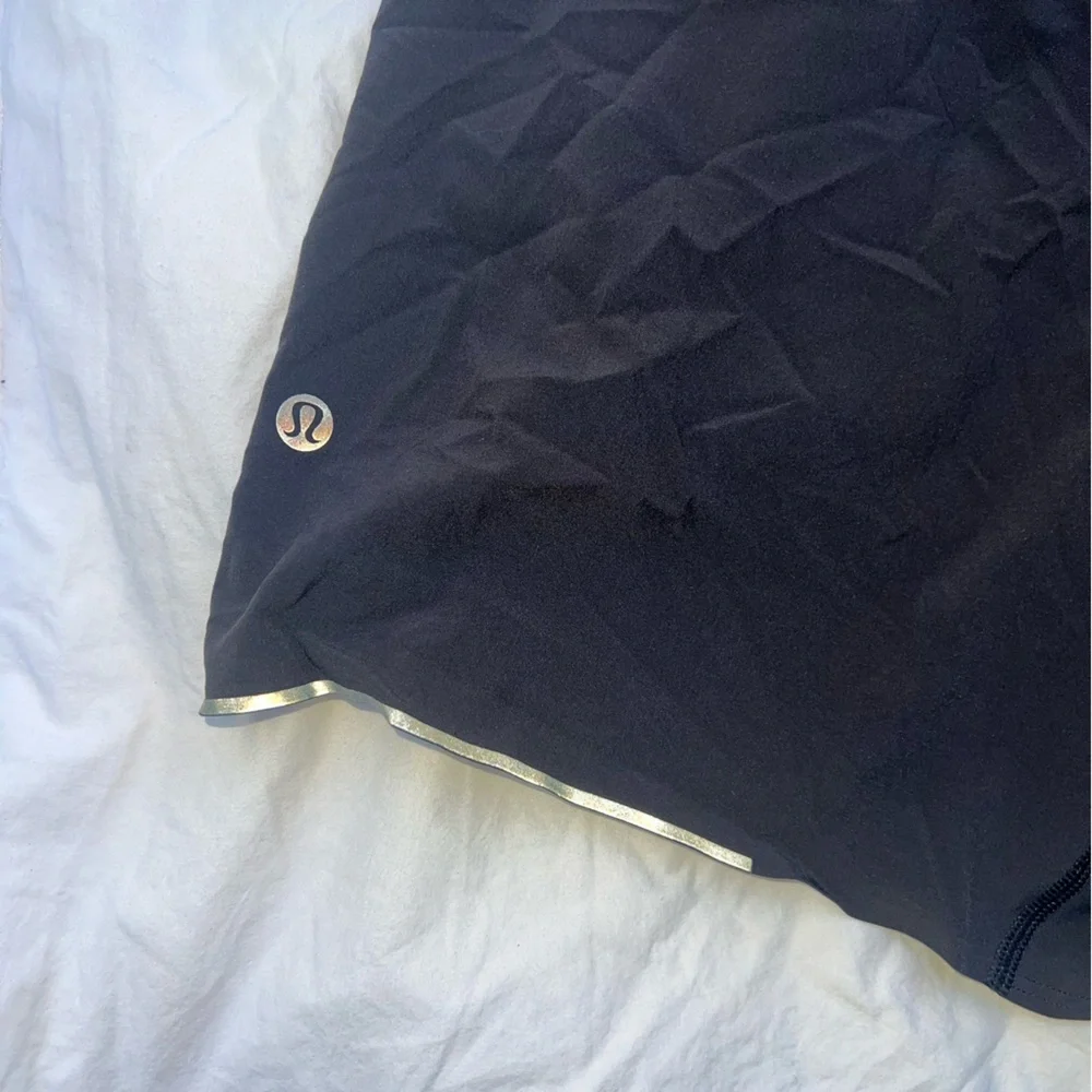 lululemon athletica Black Mens Athletic Shorts - Picture 3 of 4